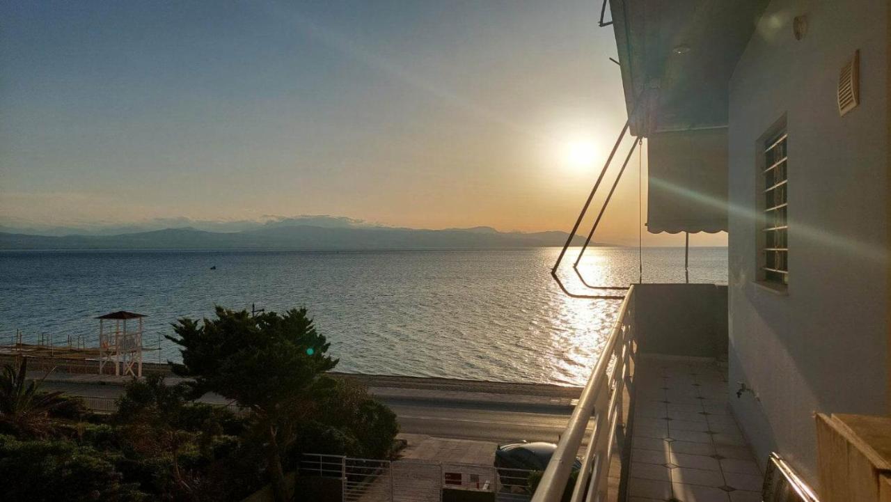 Апартаменты Loutraki Bay Экстерьер фото